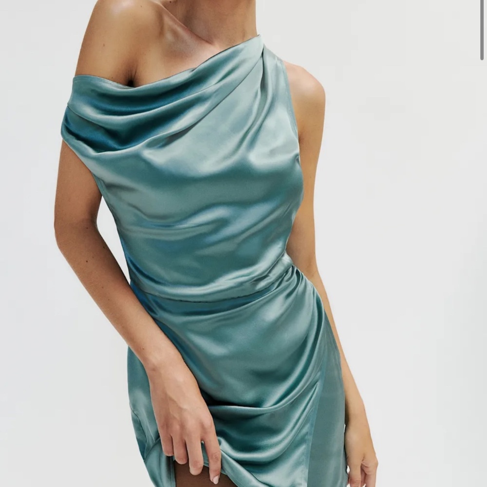 Reformation Alanis silk dress. Size 4, Color: Verdigris